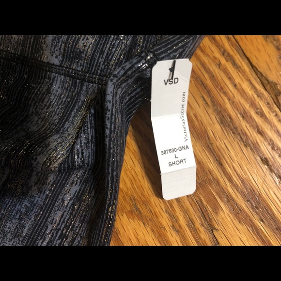 Victoria Secret knockout Capri pant NWT - Picture 3 of 6